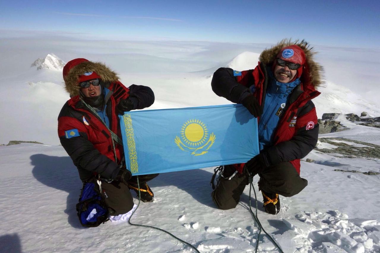 Жер жаһанды шарлаған Мағжан