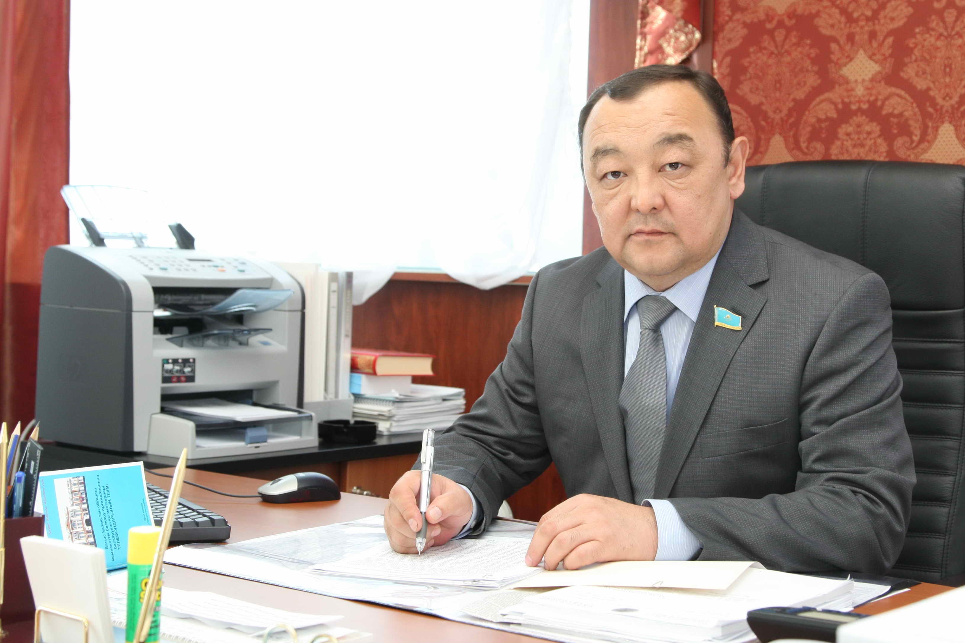 Ауыл жолдарына ақша керек - Сенатор Батыс Қазақстандағы жолдарға қаржы сұрады