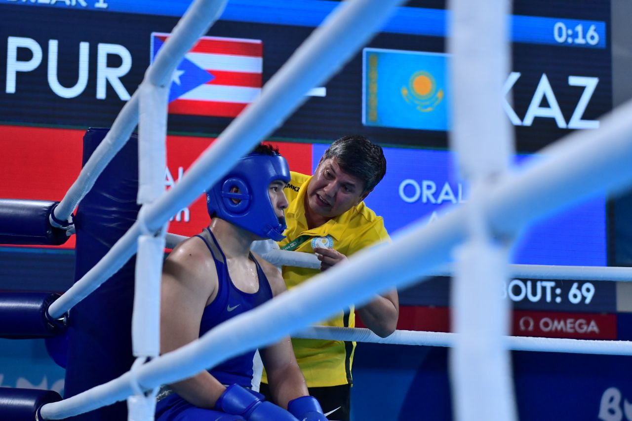 Ғалымбек Кенжебаев қазақ боксшыларының финалдағы жеңілісін түсіндірді