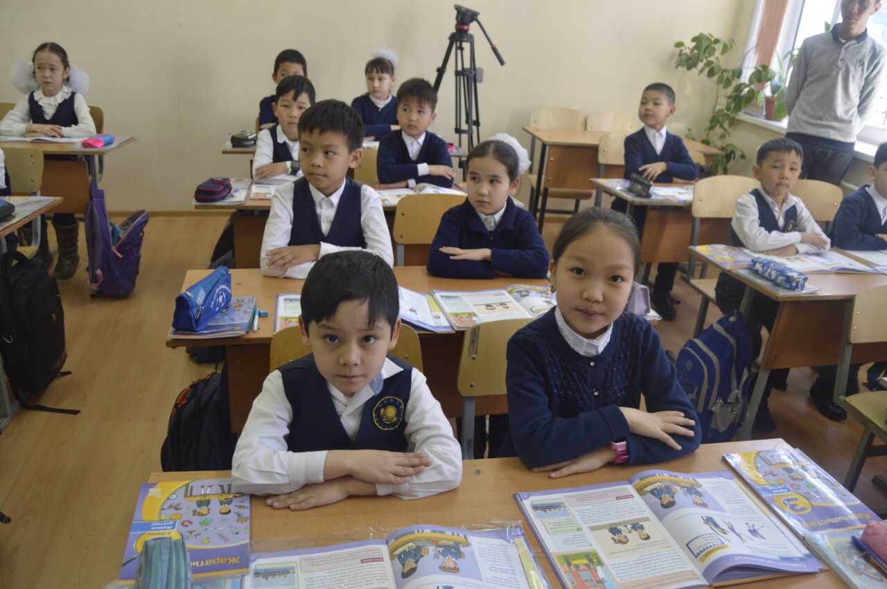 Шымкентте мектеп директорлары кабинеттерін босатуда