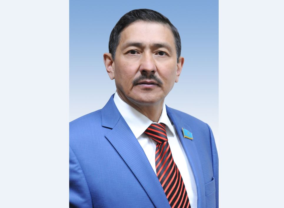 А.Тасболатов: Стратегиялық маңызы бар жобалар мен әлеуметтік-экономикалық мәселелер билік ауысымына тікелей байланысты