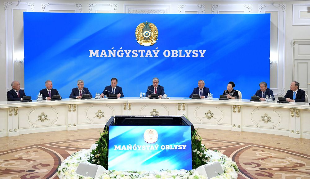 Ел Президенті Маңғыстау жұртшылығымен кездесіп, елімізді дамыту жөніндегі ойларымен бөлісті