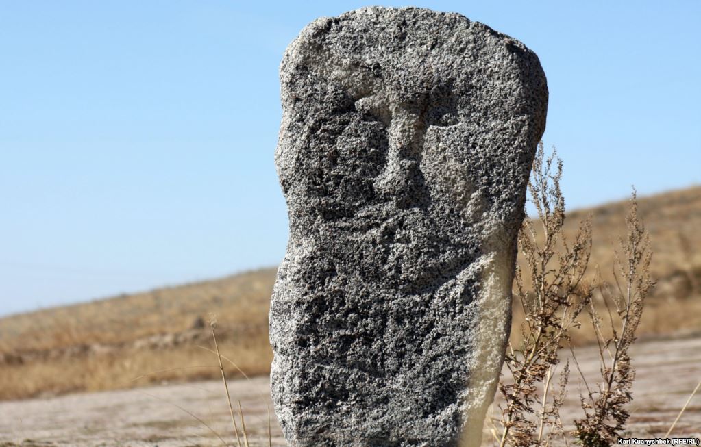 Көне ескерткіштер сөйлейді