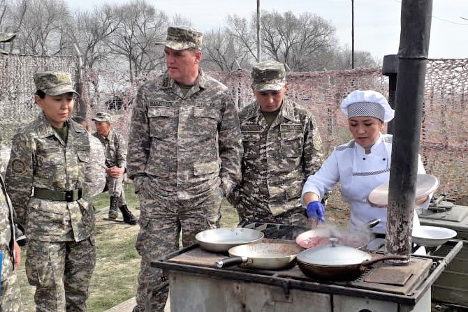 «Батыс» өңірлік қолбасшылығының әскери аспазшылары мен наубайшылары Қарулы Күштердің үздігі атанды
