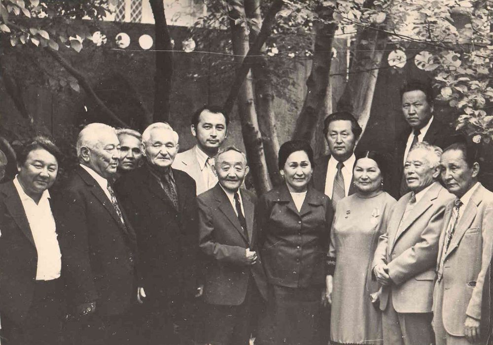 Жарқын бейнелер