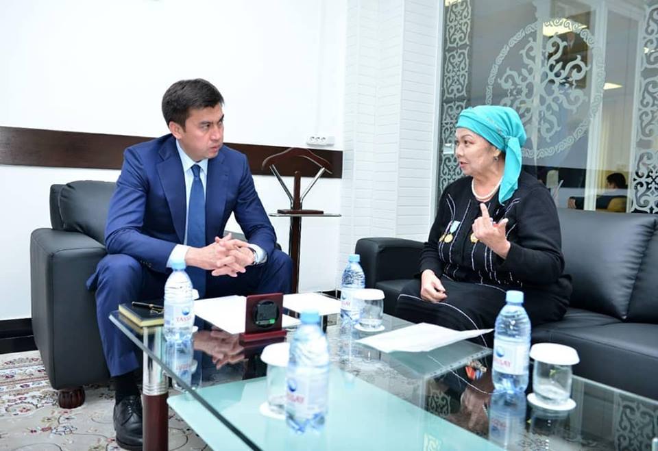 Шымкент қаласының әкімі тұрғындарды қабылдады