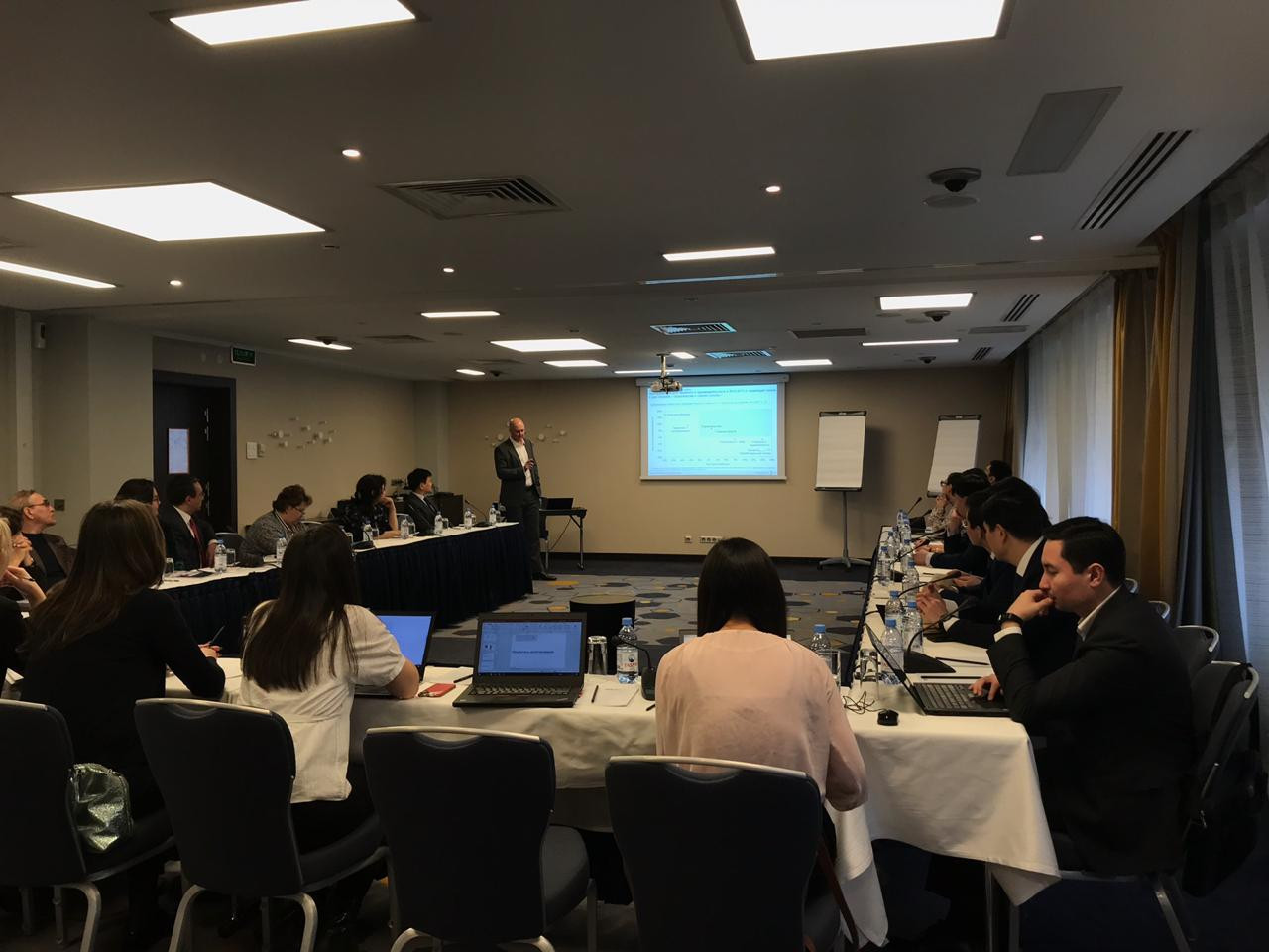 Елордада қаланың өсім көрсеткіштері туралы дөңгелек үстел өтті