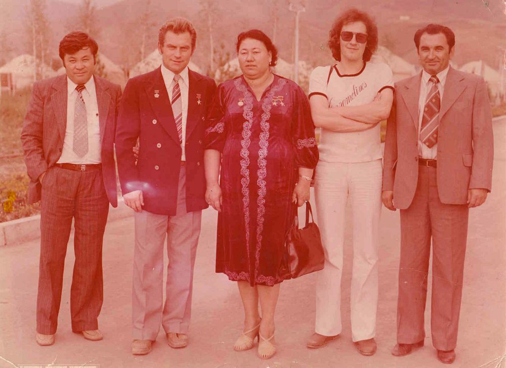 Өнер тоғыстырып, өмір таныстырып...