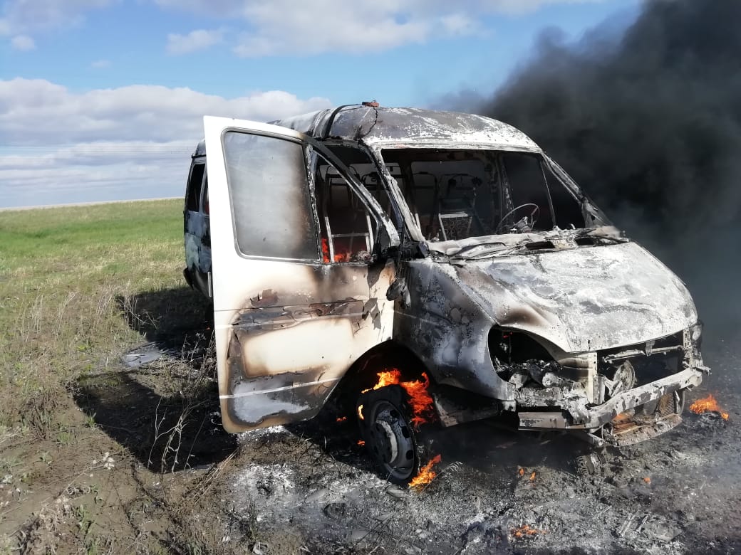 Петропавлда автобус өртеніп, балалар құтқарылды
