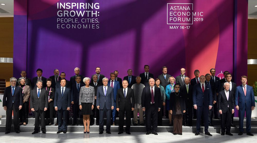 Елорда төріндегі форумда экономикалық өрлеуге ықпал  ететін негізгі факторлар талқыланды