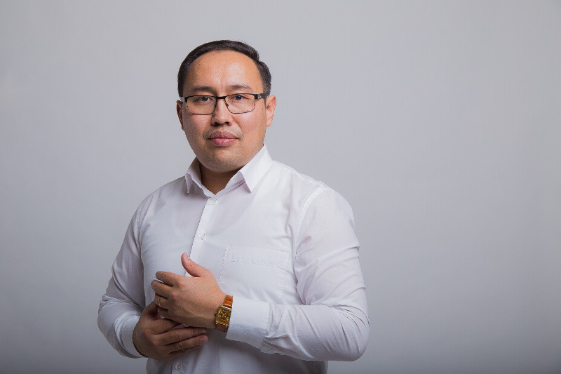 Белгілі журналист Қанат Әуесбай жаңа қызметке тағайындалды