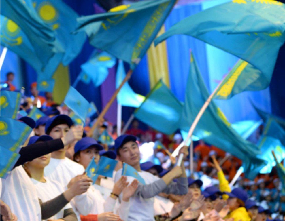 Асқақ мұрат, жалындаған жастар