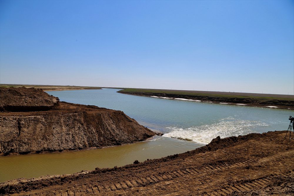 Қос өзеннің арнасы суға толды