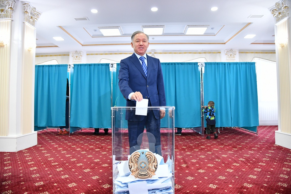 Н.Нығматулин президенттік сайлауда дауыс берді