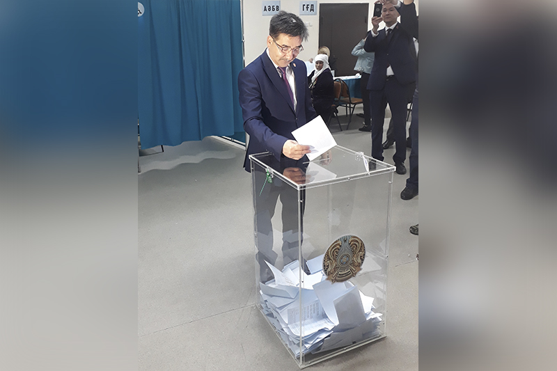 Жамбыл Ахметбеков дауыс берді