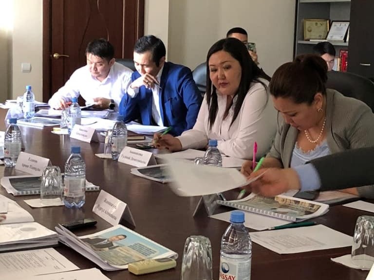 Республикалық байқауда Маңғыстаудан екі мемлекеттік қызметші үздік атанды