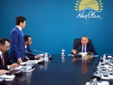 Елбасы «Nur Otan» партиясының орталық аппаратына барды