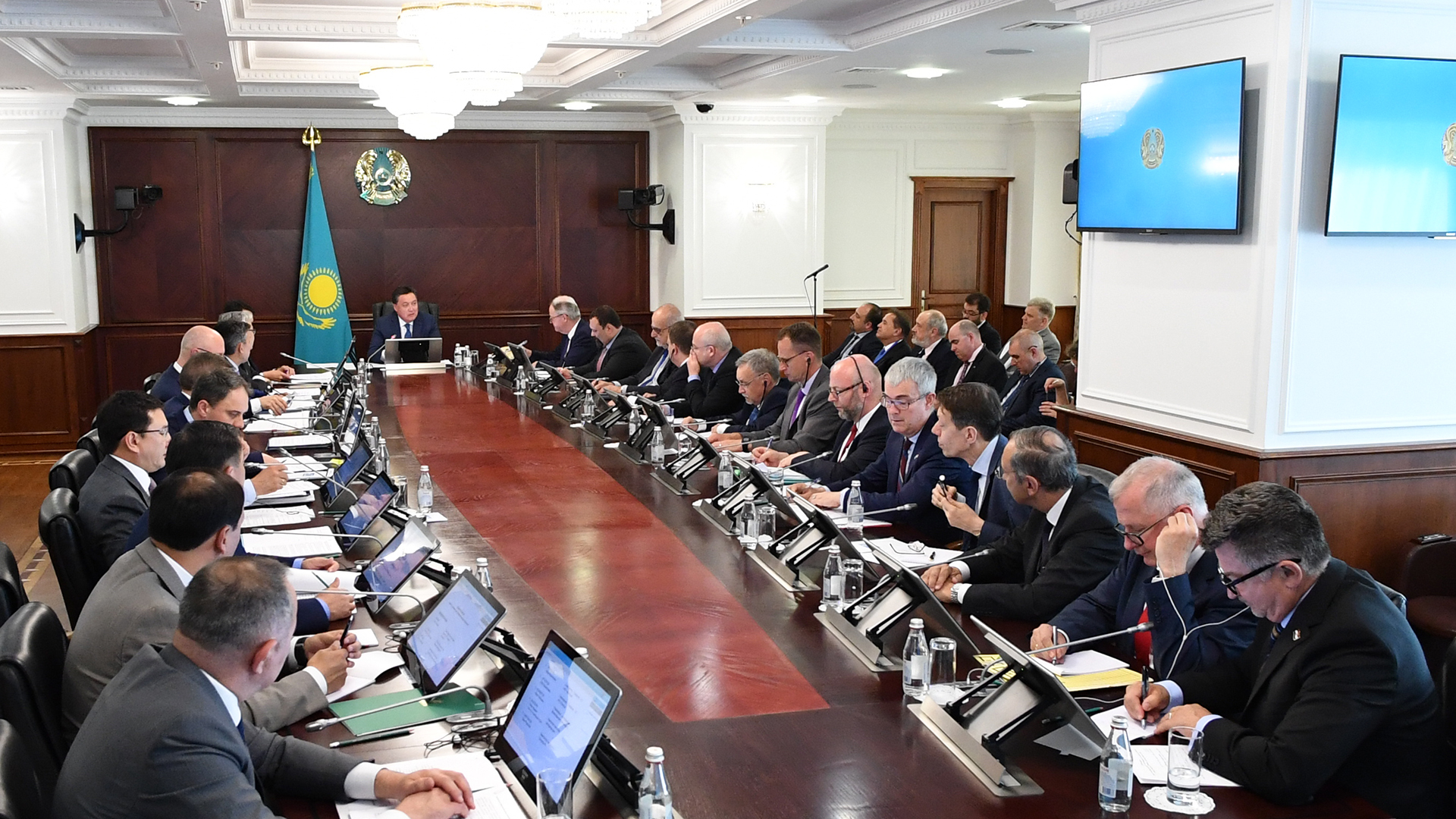 Асқар Мамин Еуропалық Одақ елдерінің елшілерімен кездесу өткізді