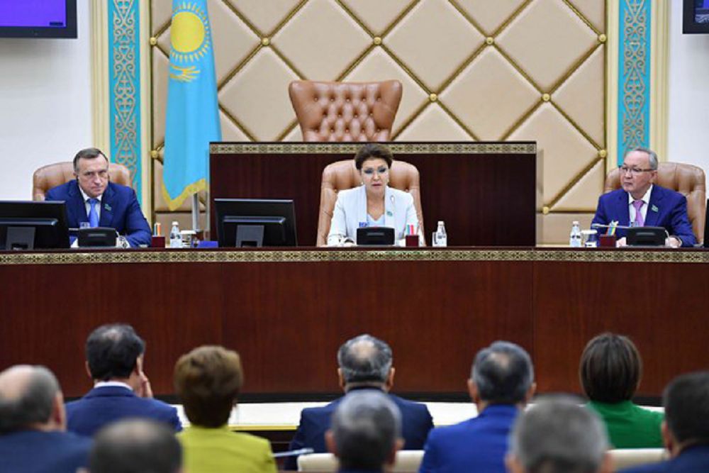 Сенат жұмысы жоғары нәтижемен қорытындыланды