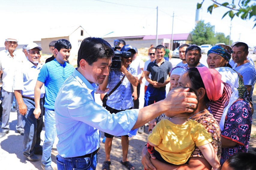 Бауыржан Байбек Арыс қаласының тұрғындарымен кездесті