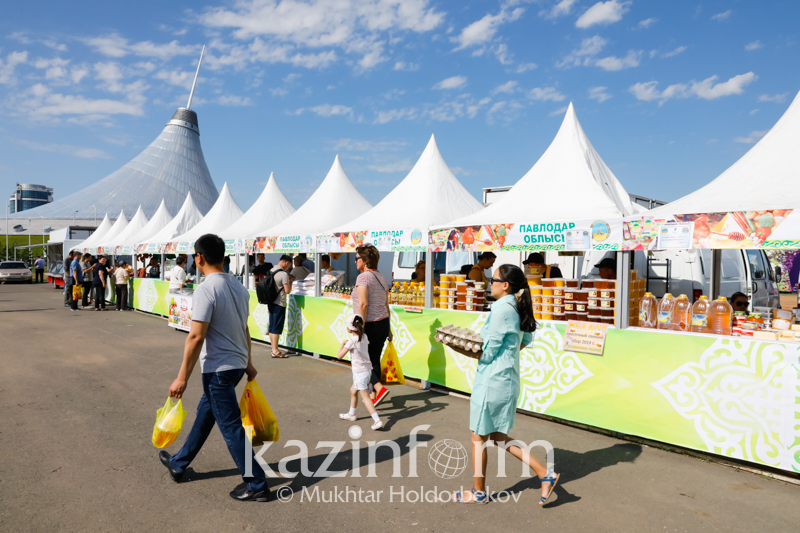 Елордада Ақмола мен Павлодар облыстарының жәрмеңкесі өтіп жатыр