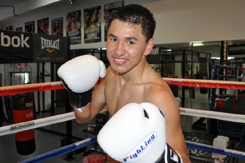 Жаңқош Тұраров қарсыласын нокаутқа жіберіп, WBO титулын жеңіп алды