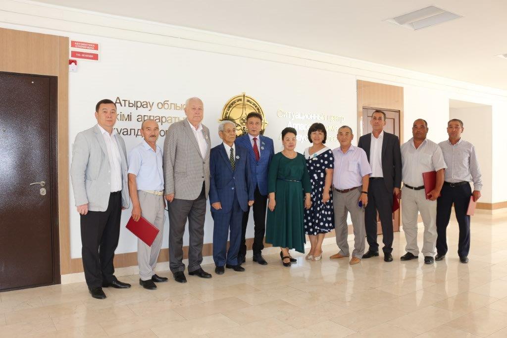 Сәрсенбай Еңсегенов азаматтарды жеке қабылдап, өтініштерін тыңдады