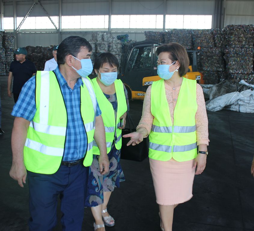 Қоқыс өңдейтін мекемеде болды