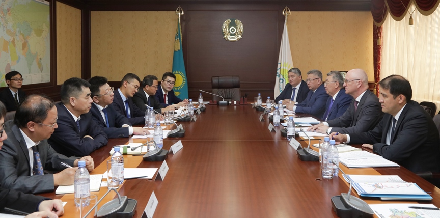 Роман Скляр China Railway Capital Co компаниясының өкілдерімен кездесті