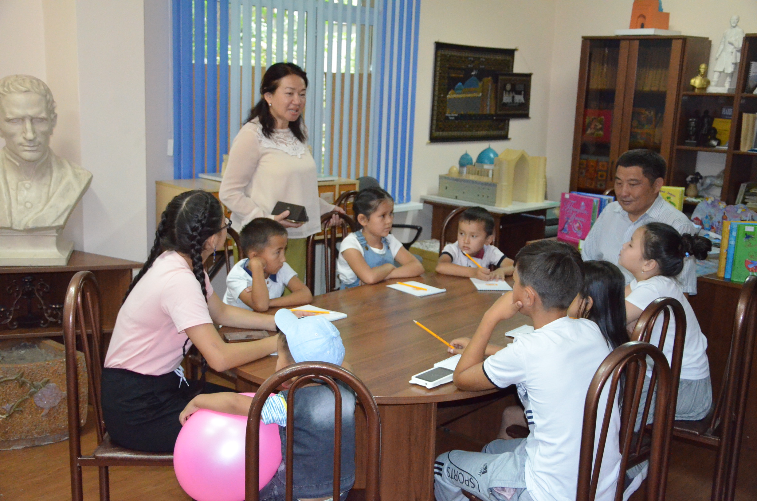 Зағиптар кітапханасында «Жас қалам» оқырмандар үйірмесінде поэзия сағаты өтті