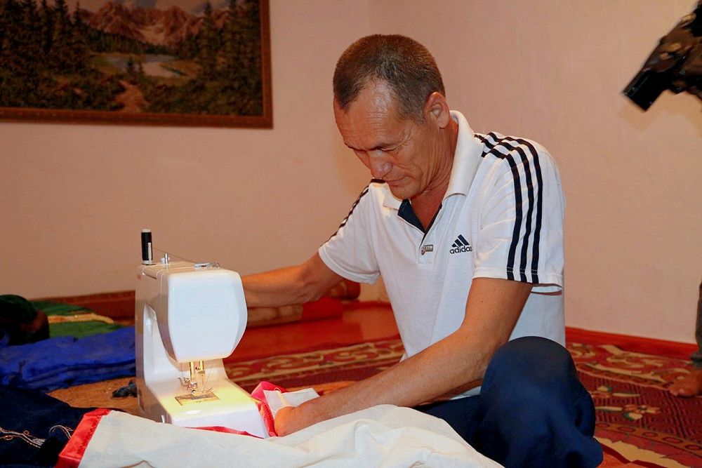 Он саусағы жоқ ісмер