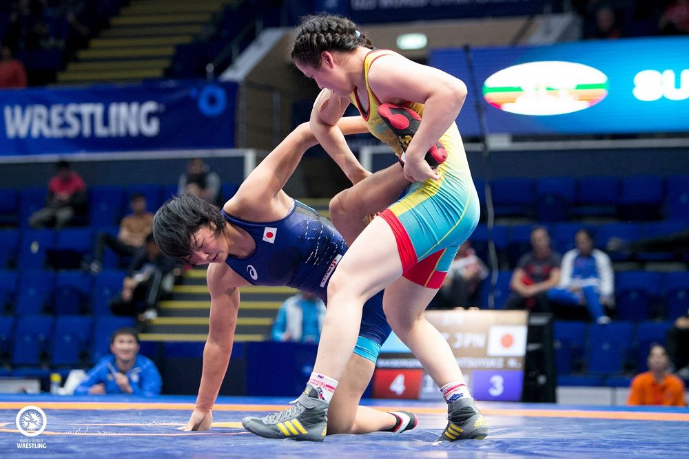 Бозкілемде – бұрымдылар