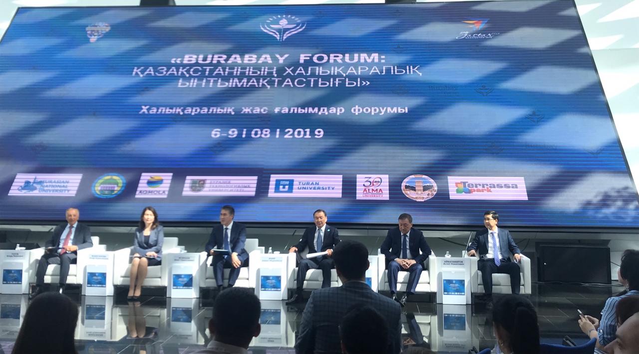 Қ. Мәми Абай Құнанбаевтың 175 жылдығына арналған челленджге қатысты