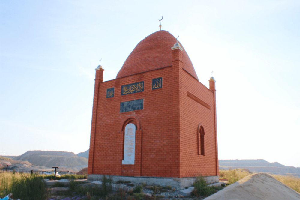 Қосағалы батыр кесенесі