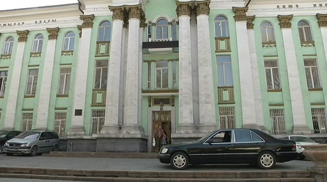 Қала әкімі қаламгерлермен қауышты