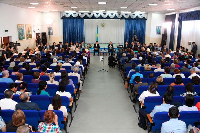 Бақытжан Сағынтаев қала тұрғындарымен кездесті