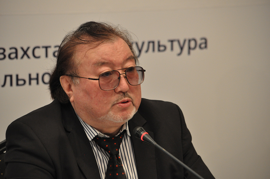 Ұлықбек Есдәулет: Тұңғыш форум тың тақырыптарға жол ашады