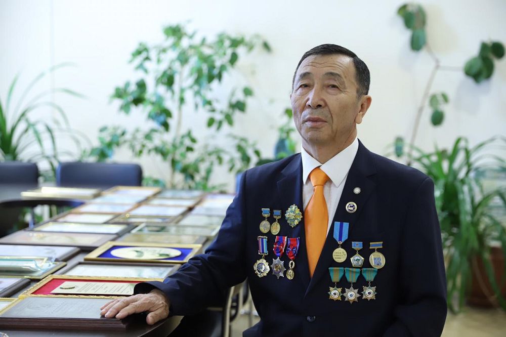 Мұнай өндірумен бірге өрілген ғұмыр