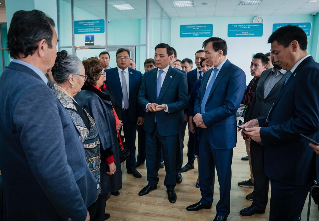 «Open аkimat» ашылуы: А. Көлгінов және А. Шпекбаев азаматтарды жеке қабылдады