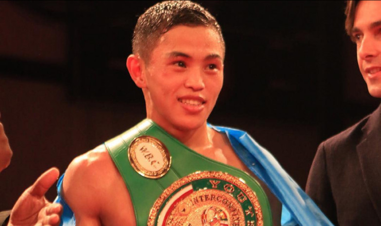 Қазақстандық боксшы америкалық спортшыны нокаутқа түсірді