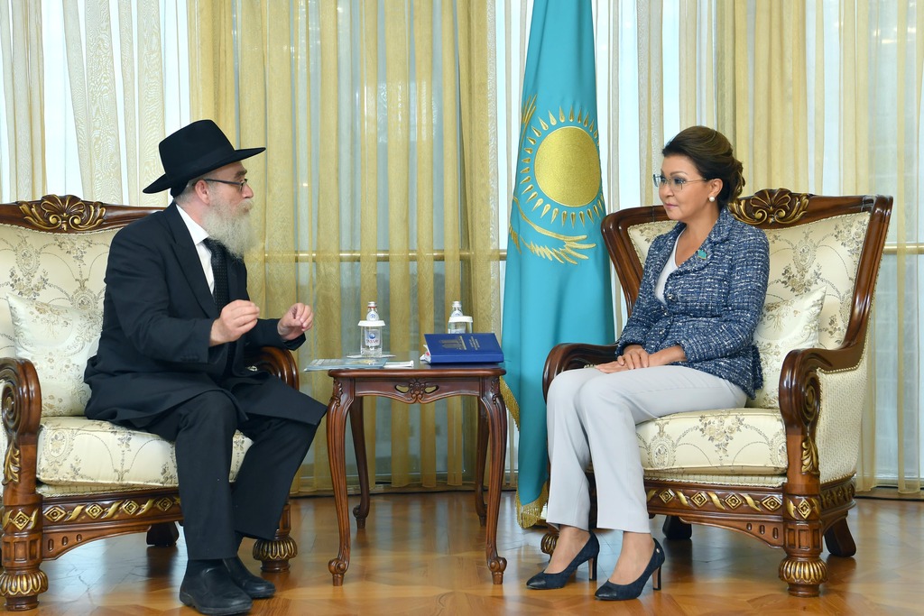 Дариға Назарбаева Қазақстанның Бас раввині Ешая Когенды қабылдады