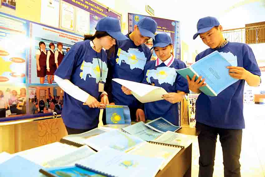 Оразкүл Асанғазы: Тіл тұғыры биіктейді