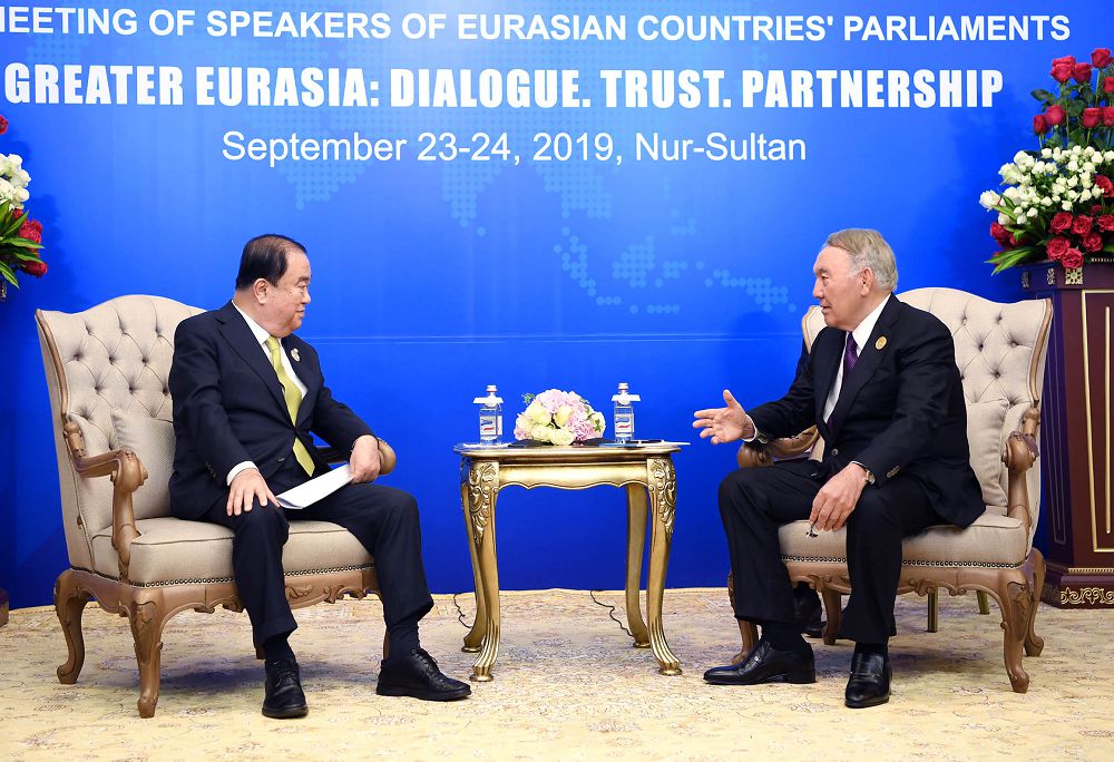 Елбасы Корея Республикасы Ұлттық Ассамблеясының спикері Мун Хи Сунмен кездесті