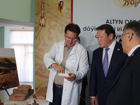 Алтын Орда хандары жерленген оба-мавзолей табылды