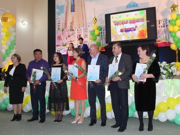 Елордалық ТЖД «Шарапат» орталығына жиһаз сыйлады