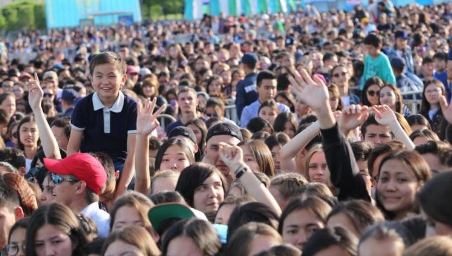 Жастарды әлеуметтендіру және азаматтық бірегейлік мектебі