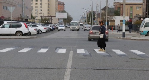 Атырауда 3D форматындағы жаяу жүргіншілер белгісі салынды