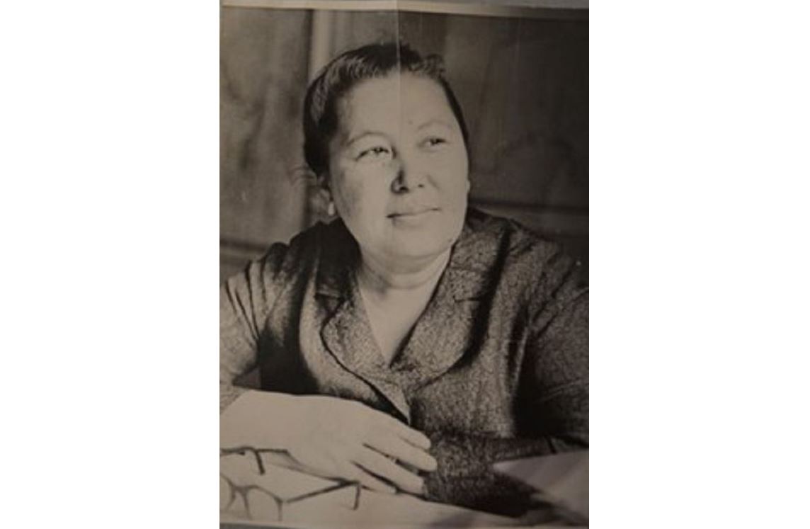 Қазақтың тұңғыш романист қызы