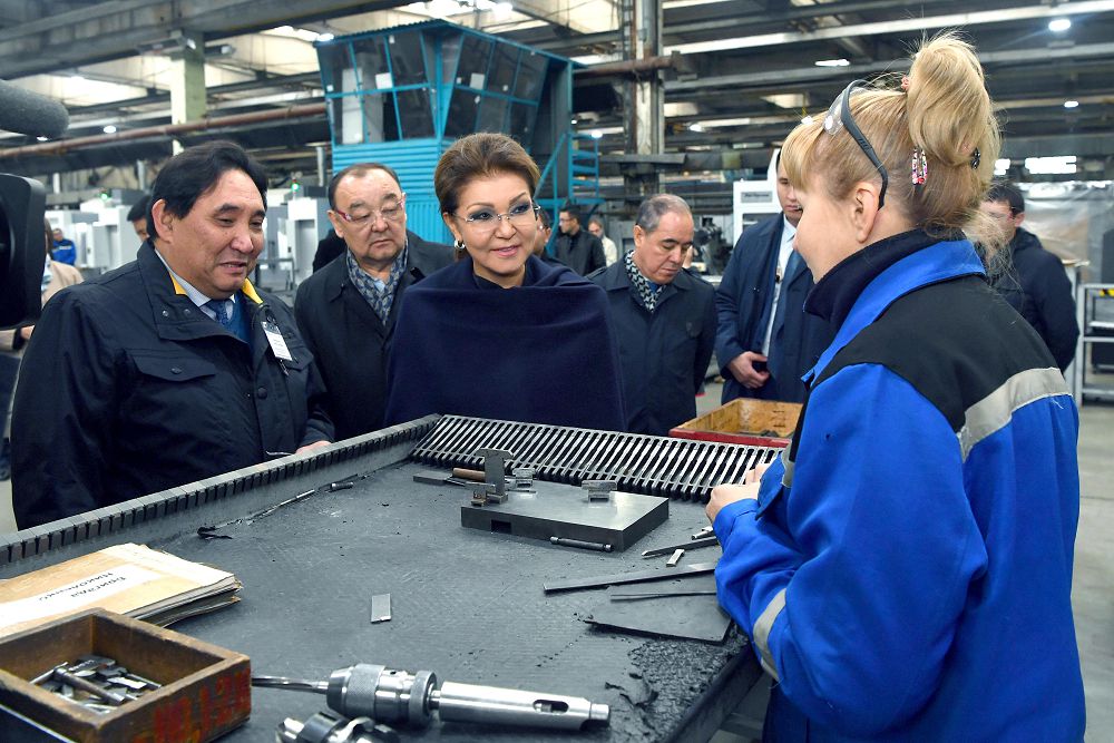 Дариға Назарбаева Жайық өзенінің экологиялық жағдайымен танысты