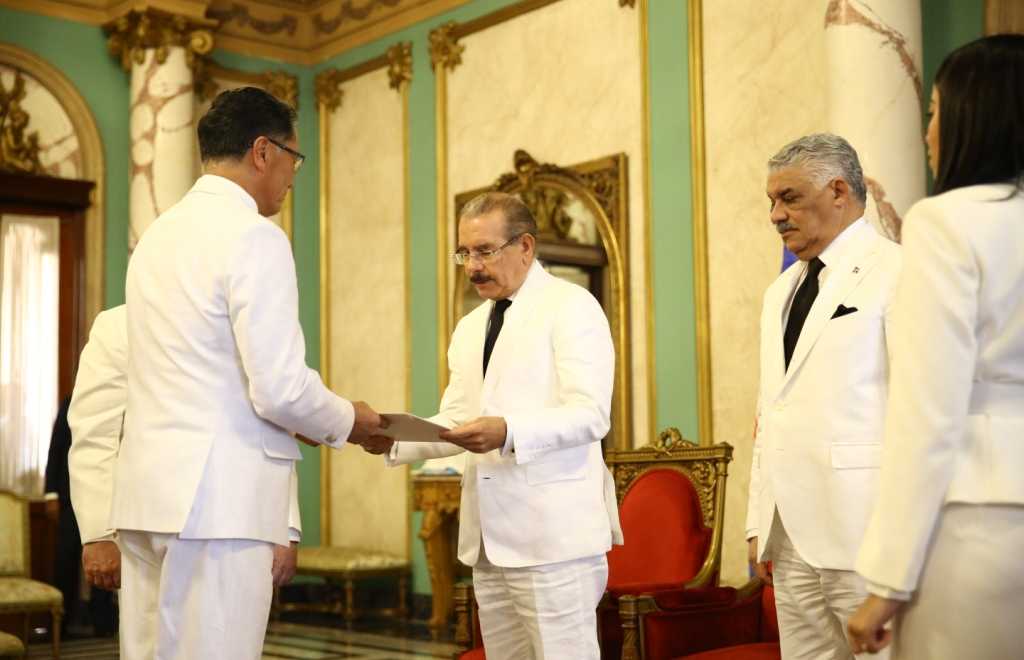 Қазақстан Елшісі Доминикан Республикасының Президентіне сенім грамоталарын тапсырды